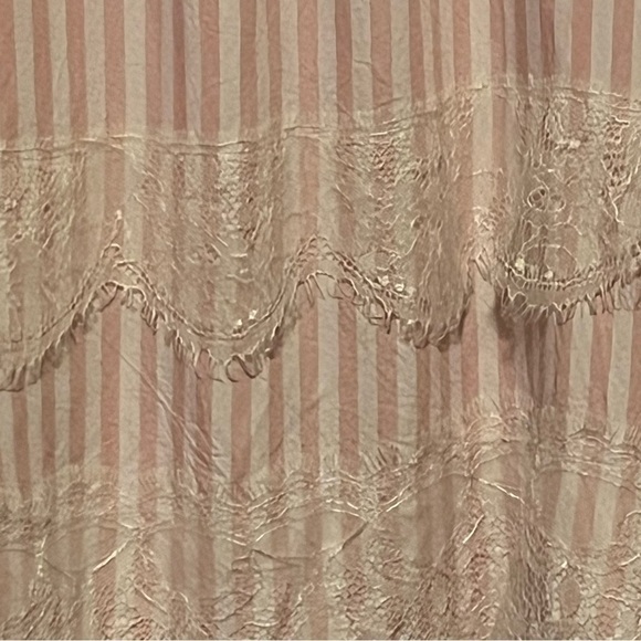 RUBY RD, Women’s, Pink/White Striped with Lace, Long Sleeve Blouse, Size Medium - Picture 10 of 14